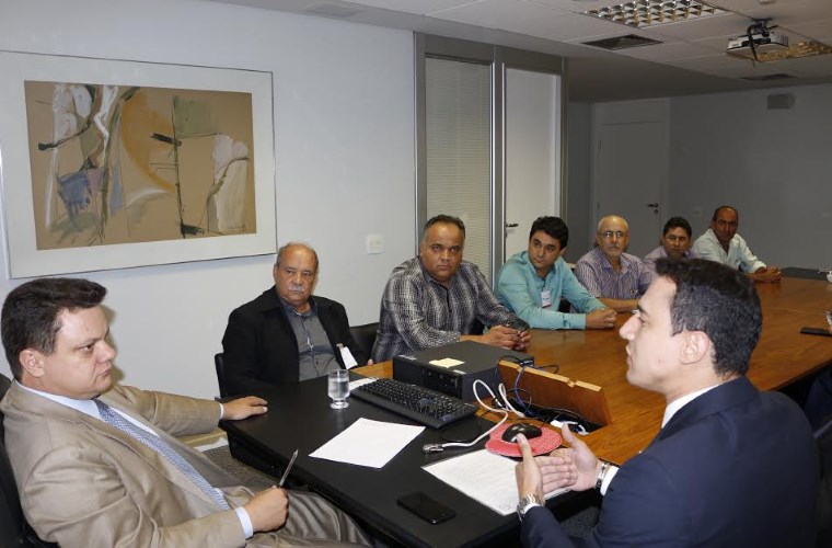 Lideranças da região se reuniram com o secretário de estado da saúde, Odair Cunha