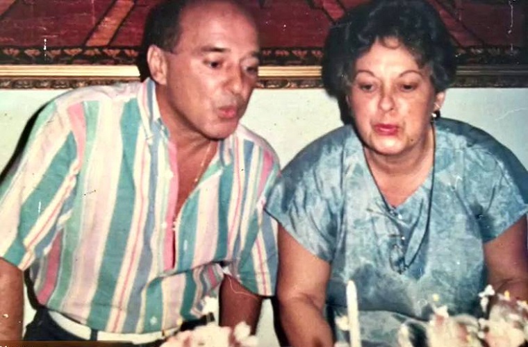 Última foto de Mauro, comemorando aniversário na casa da irmã, Wilma, em 1990. Reprodução Record TV