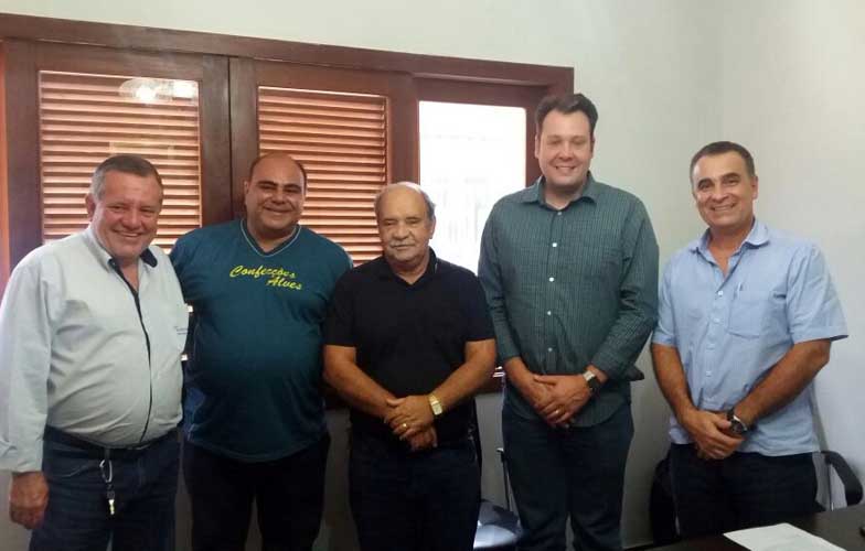 Em novembro de 2016, Bruno Violante (segundo a partir da direita), era presidente da recém-criada ACI Jovem e foi nomeado pelo prefeito eleito, Leone Maciel, Secretário Municipal de Desenvolvimento. No dia 11 de novembro daquele ano o jornal Sete Dias pub
