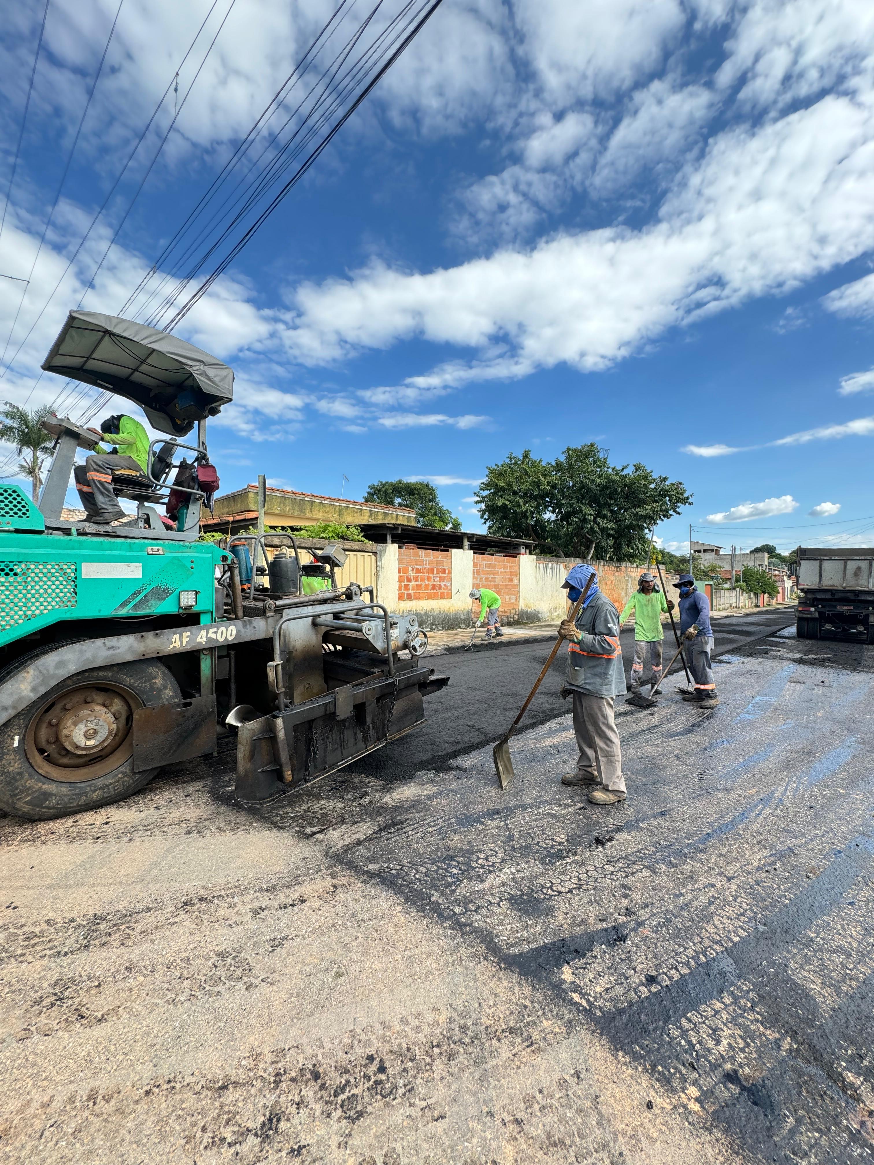 Prefeitura de Paraopeba promove a maior obra de pavimentação asfáltica já realizada